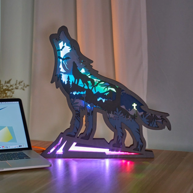 Wolf Wood Animal Statue Lamp with APP Control and Remote Control